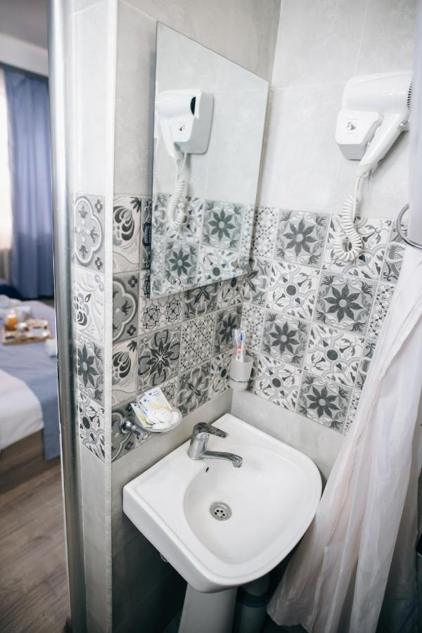 Nuryan Hotel Erevan Esterno foto