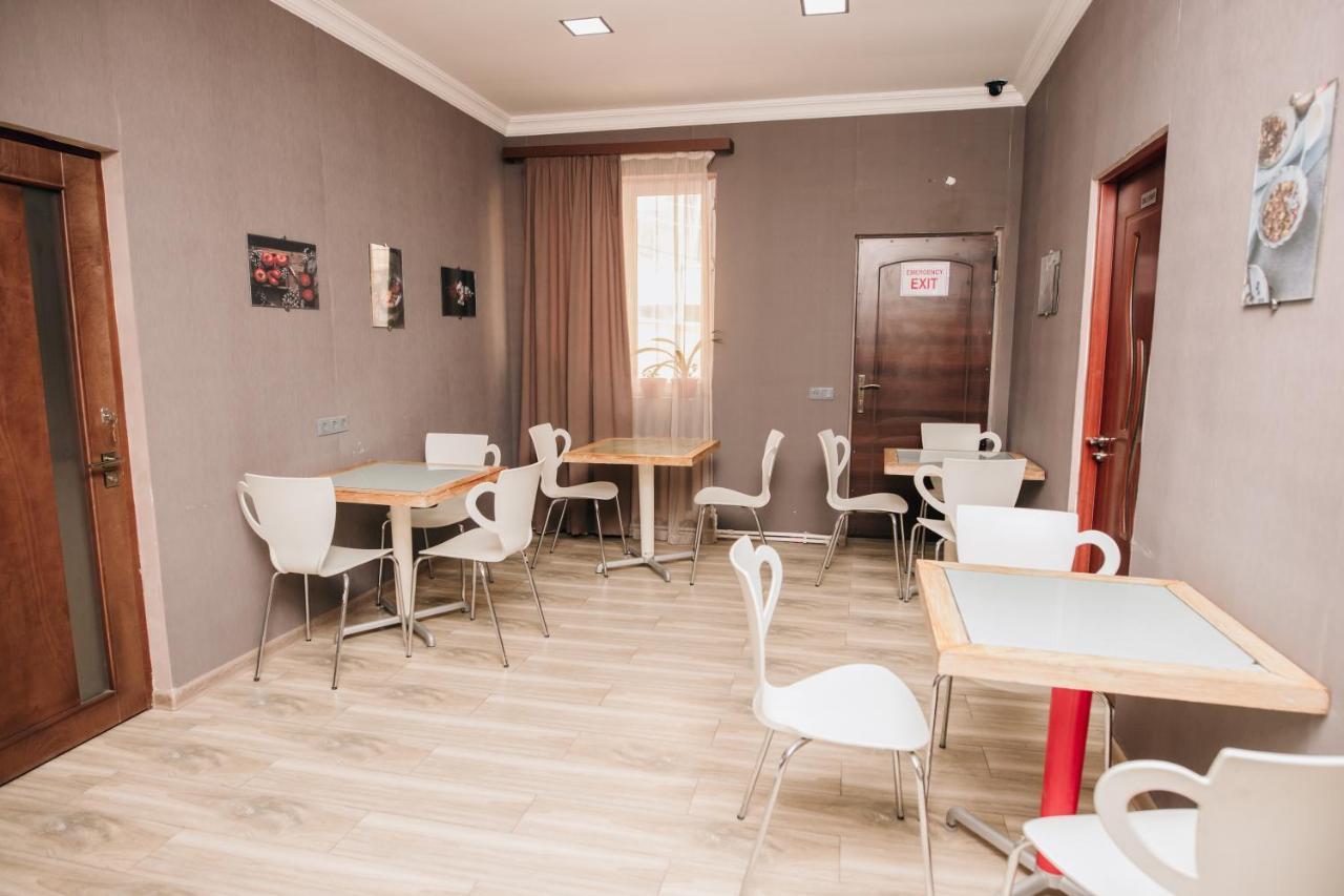 Nuryan Hotel Erevan Esterno foto